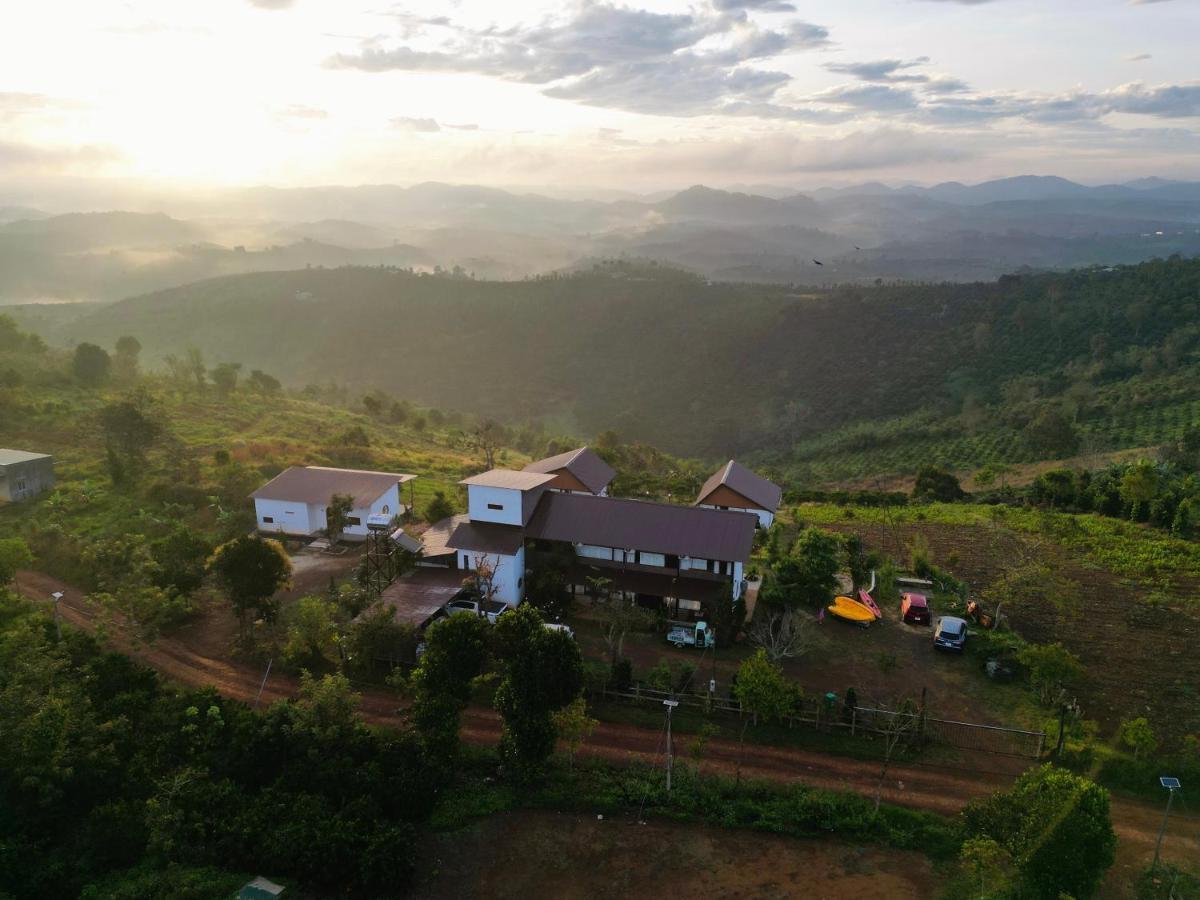 Star Hill Dak Nong Retreat Villa Gia Nghia ภายนอก รูปภาพ